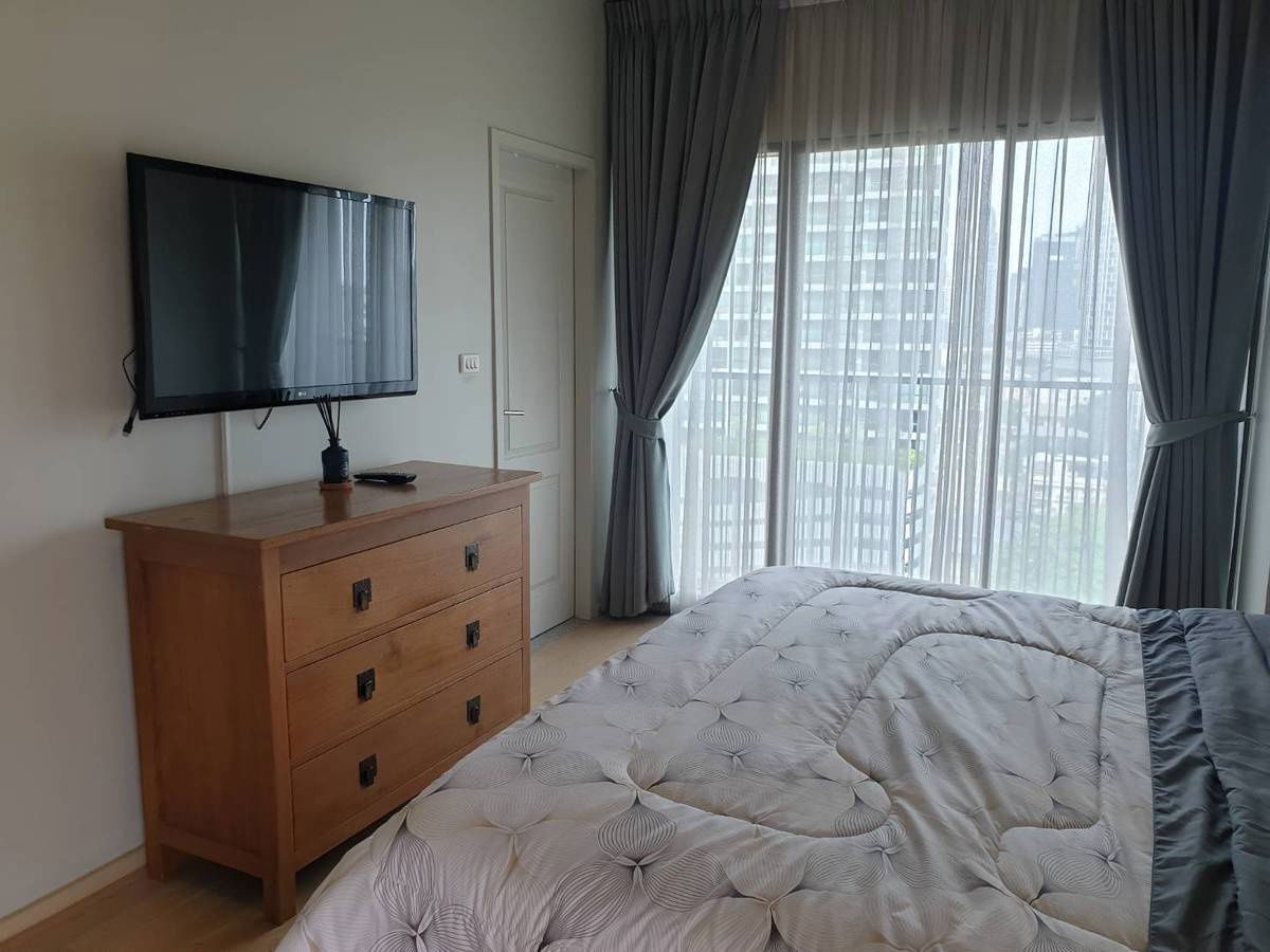 picture Nice and fully furnished room for rent on Sukhumvit 26 near BTS  Prom Pong 200 meters - 8/10