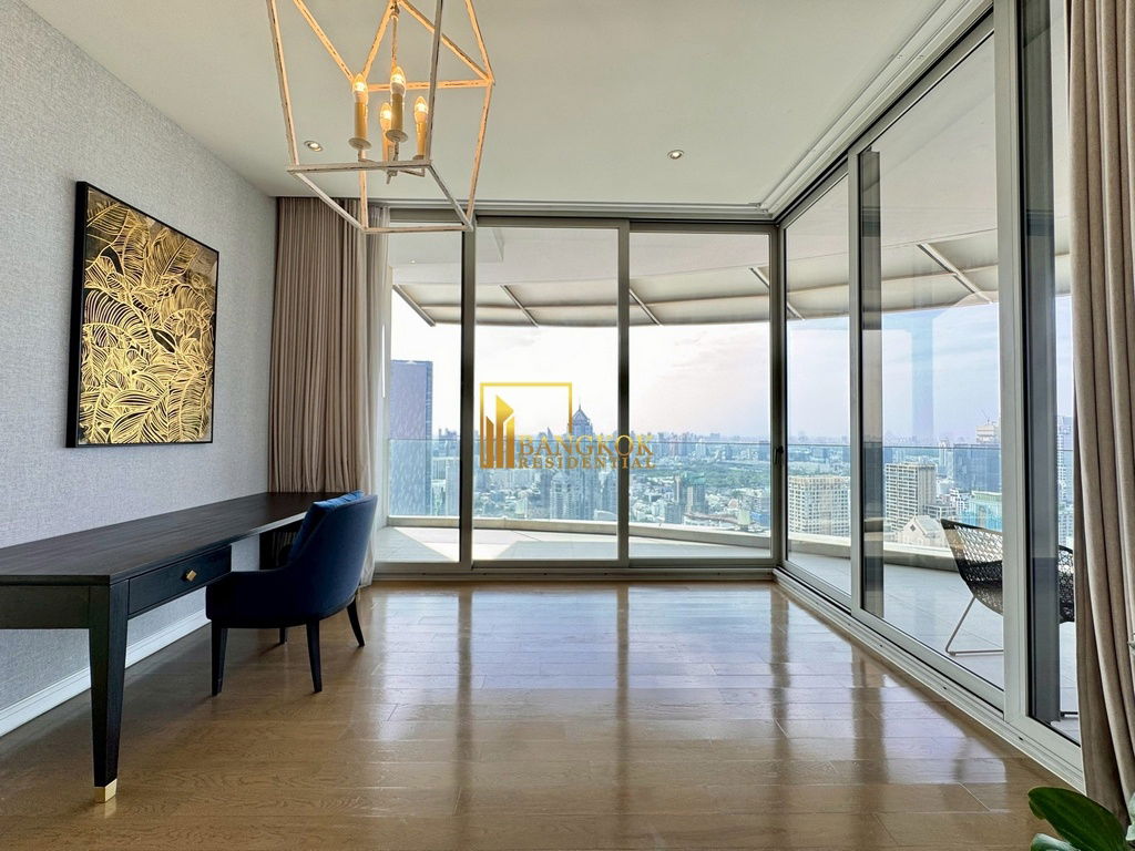 picture Luxurious 3 Bed Duplex Serviced Apartment in Ratchadamri - BR12994CD - 5/56