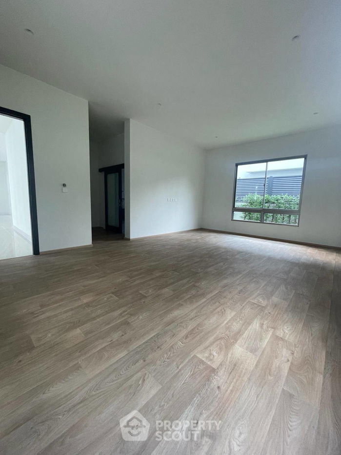 picture 5-BR House in Khlong Song Ton Nun (ID 1508922) - 16/35