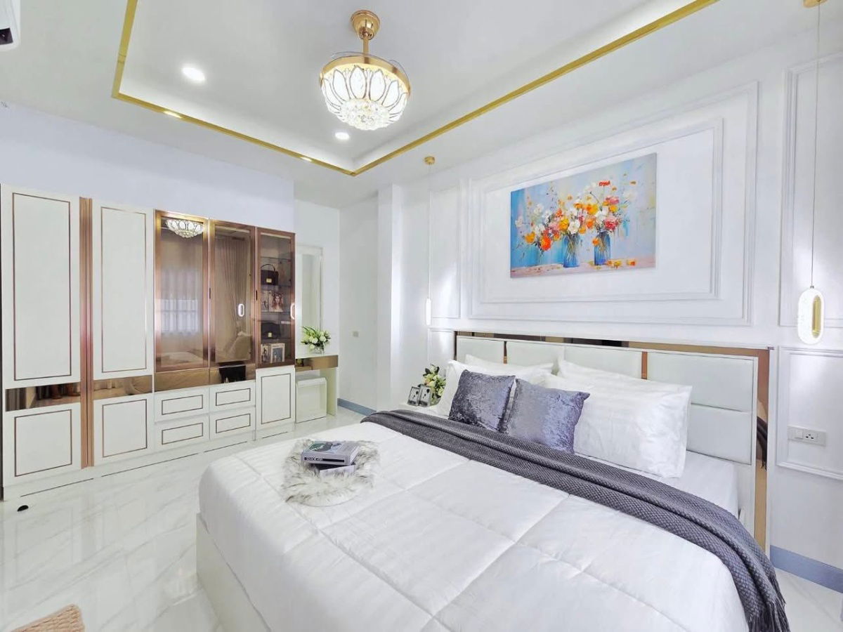 picture For sale Baan Suansuwatthana 12.9 million - 44/51