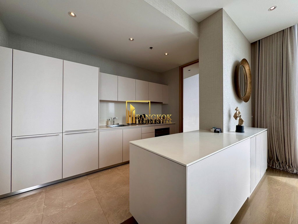 picture Luxurious 3 Bed Duplex Serviced Apartment in Ratchadamri - BR12994CD - 13/56