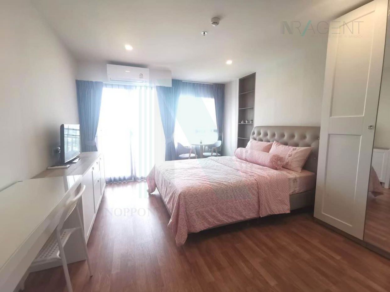 picture 🎉 For Rent Condo LUMPINI VILLE PHATANAKAN - SRINAKARIN Building 1, Floor 25,Studio, Room size 26 sqm - 2/8