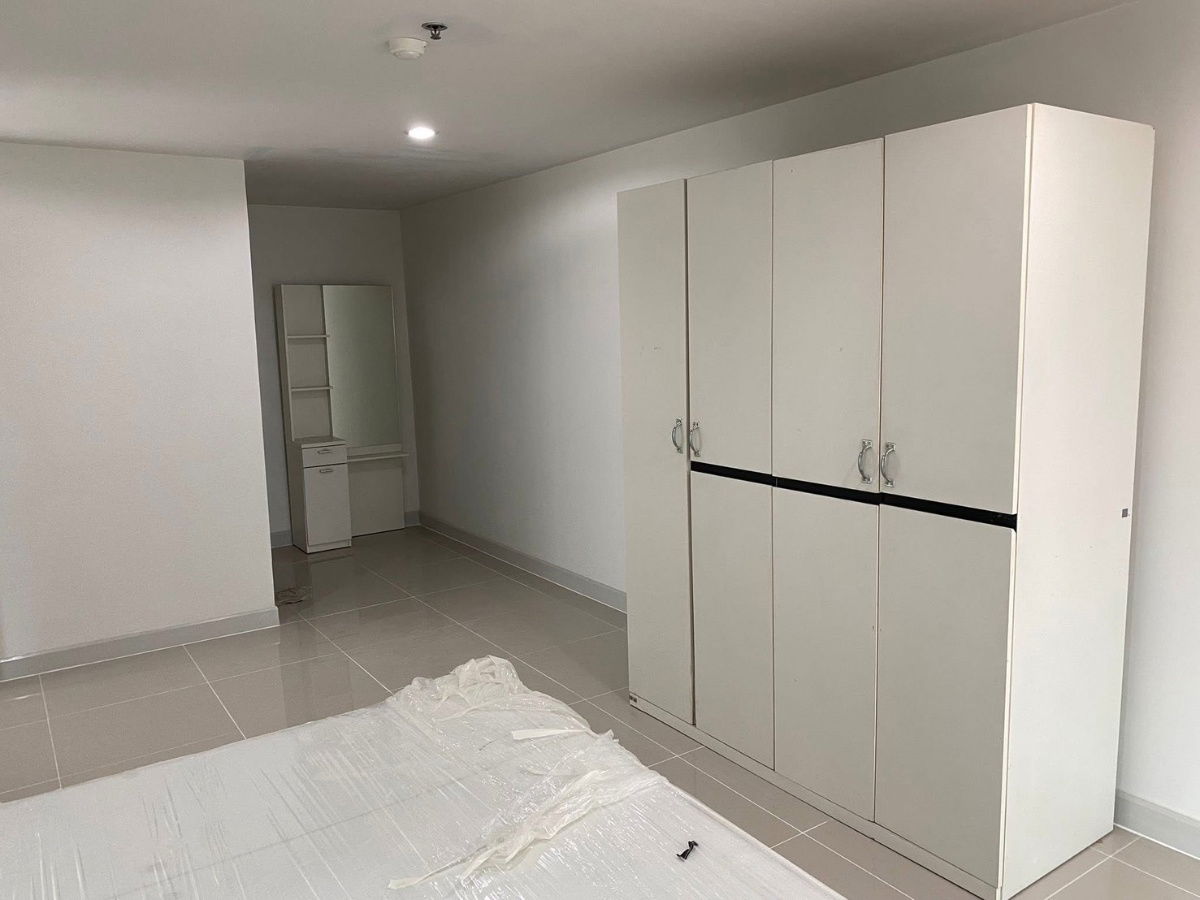 รูป SH1452 ให้เช่าคอนโด Regent Home 7 บางนา ห้องสวย เครื่องใช้ไฟฟ้าเฟอร์นิเจอร์ - รูปที่ 2/16