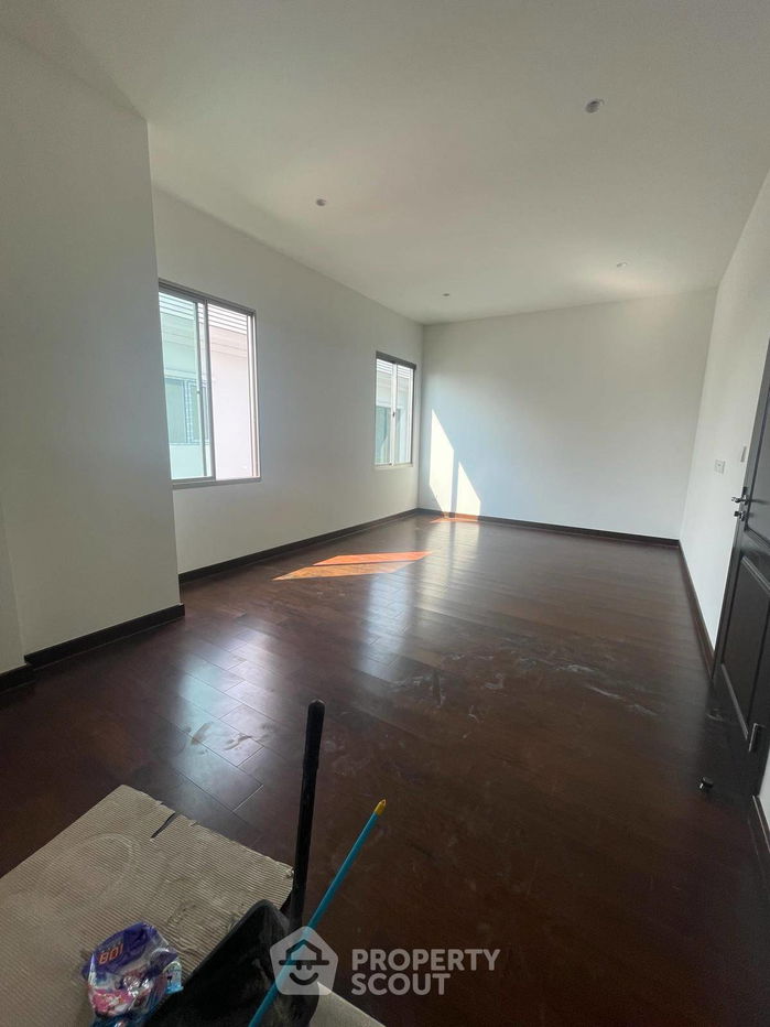 picture 5-BR House in Khlong Song Ton Nun (ID 1508922) - 29/35