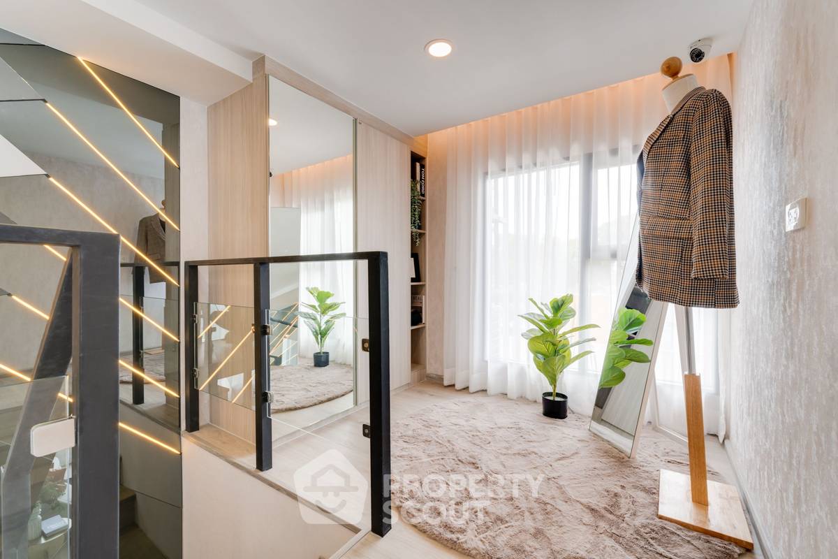 picture 1-BR Condo at Origin Plug & Play Srinakarin in Samrong Nuea (ID 1405673) - 11/14