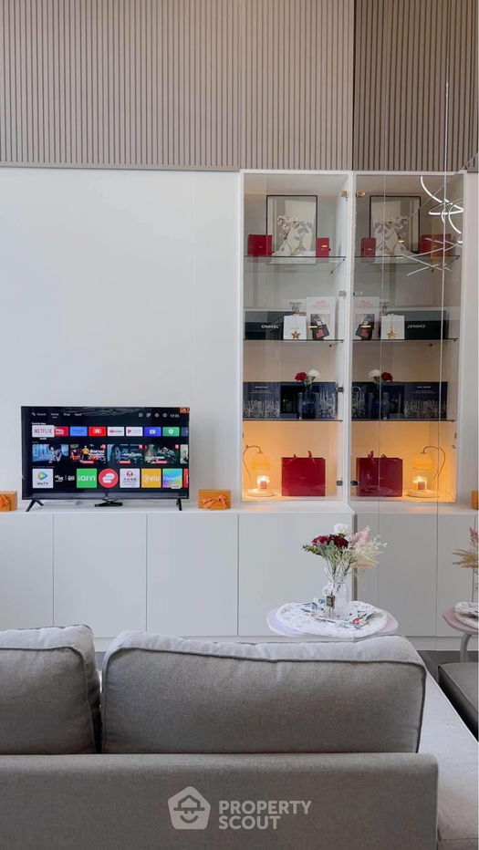 picture 2-BR Condo at Knightsbridge Space Ratchayothin near BTS Ratchayothin (ID 1473769) - 2/9