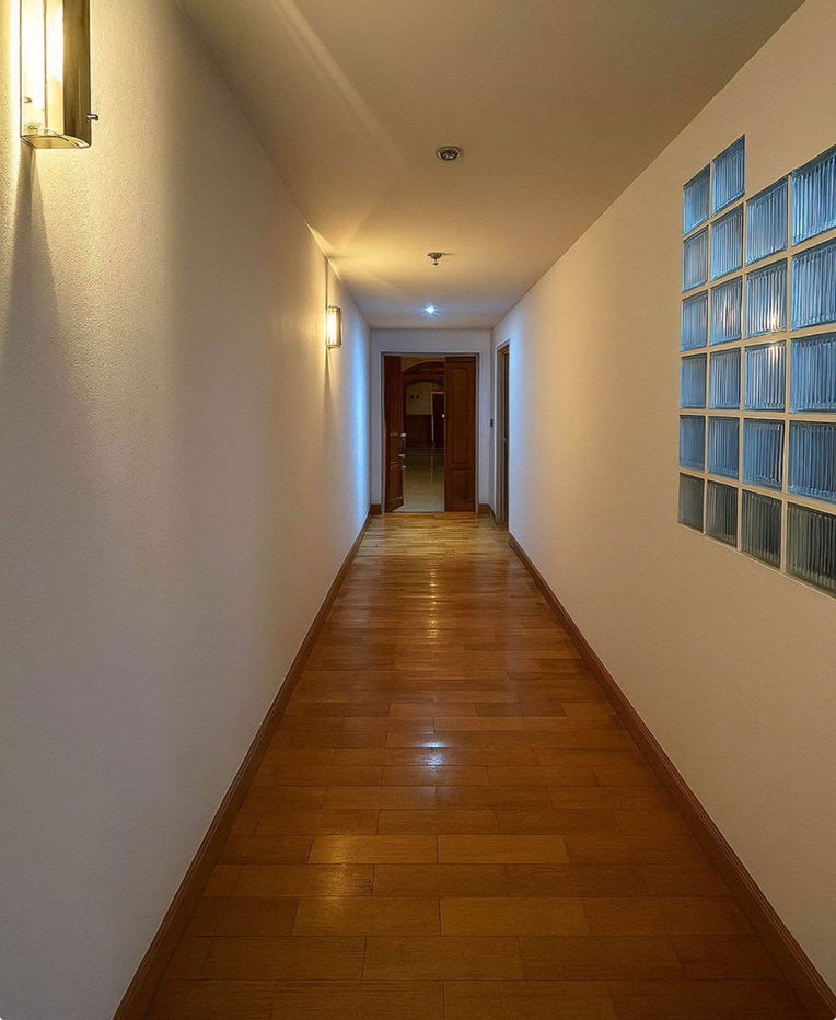 picture Las                         Colinas - 2/6