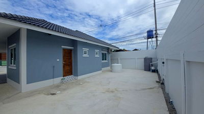 Houses for rent : 🏡✨ Brand-New House for Rent – 2 Bedrooms | Near Big C Hang Dong, Chiang Mai