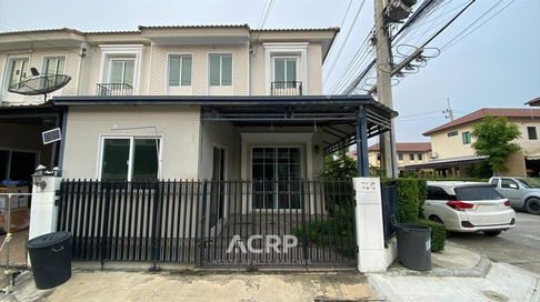 Townhouse for sale, corner unit, Pruksa Ville 99 Village, close to amenities.