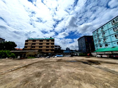 ที่ดิน เอสพลานาด รัชดาภิเษก : ❗️vายที่ดินเปล่า แปลงสวย หายาก ประชาสงเคราะห์22)❗️