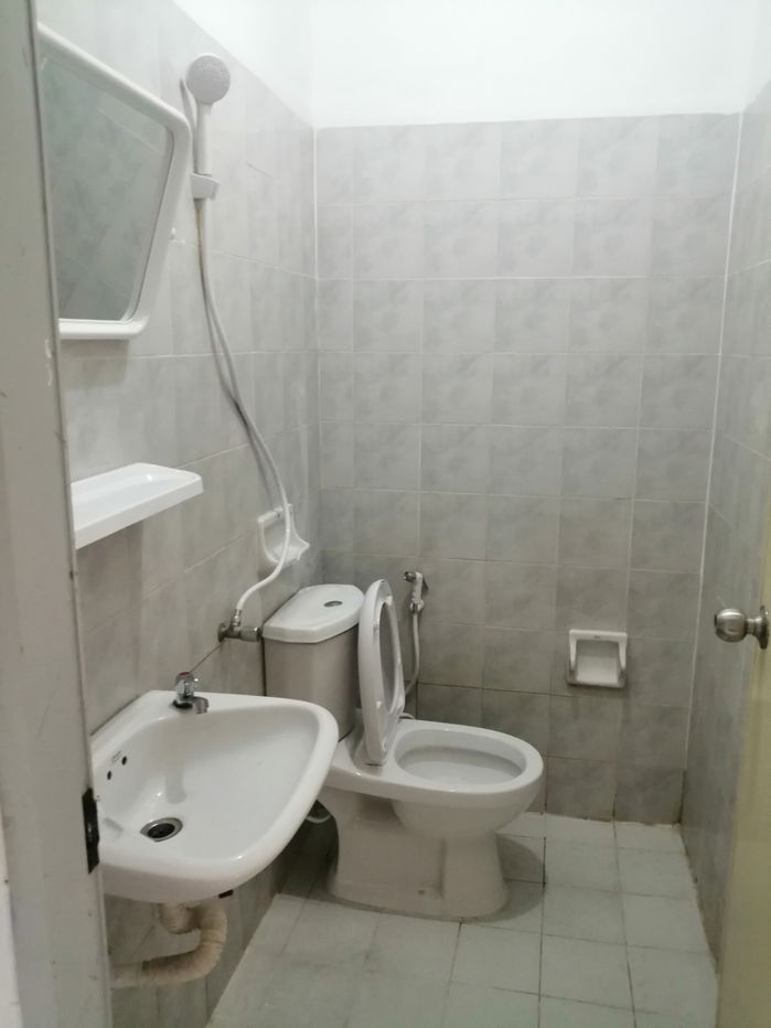picture 2 storey townhouse for sale, ready to move in, Rangsit Khlong 4, very good location, near the community mall - 9/11