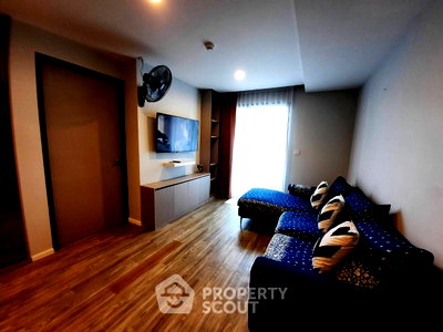 Condos for sale : 2-BR Condo For Sale At Very II Sukhumvit 72, 400m From BTS Bearing (ID 993933)