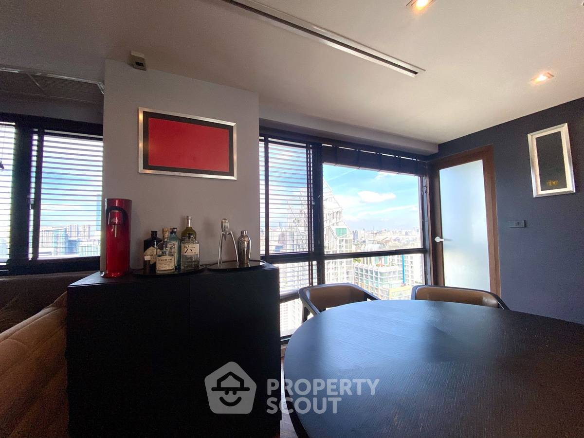 picture 2-BR Condo at Sukhumvit Suite near BTS Nana (ID 1346007) - 31/41
