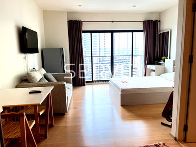 Condos for rent : Studio with Partition City View Good Location Close To BTS Ari Station 50 m.  @  Noble Reform