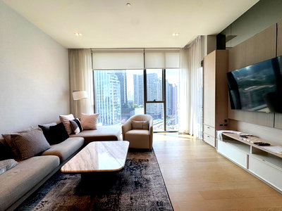 Condos for rent : ♦ Prime Location ♦ 10++ Floor 90.76 sq.m. 2 Beds | Condo near BTS Thonglor 190 m., Major Cineplex Sukhumvit 550 m., Big C Ekkamai 1.6 km.