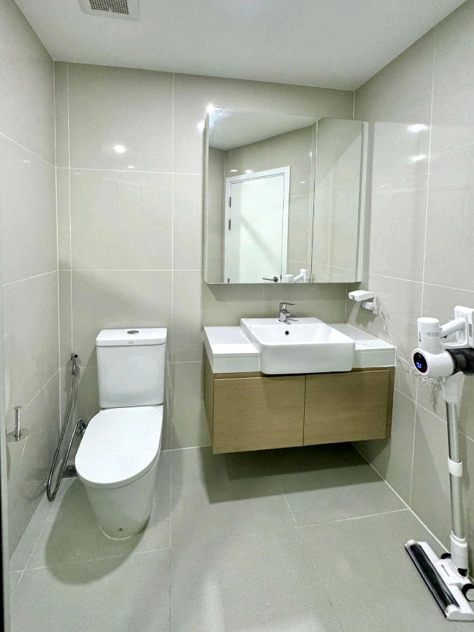 รูป For Rent | ไนท์บริดจ์ ดิ โอเชี่ยน ศรีราชา  📞 Call: 064-242-6068  🌊 เฟอร์ครบ | ห้องใหญ่มาก - รูปที่ 11/14