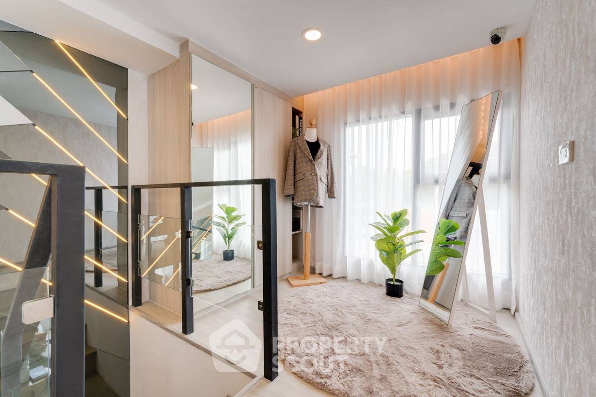 picture 1-BR Condo at Origin Plug & Play Srinakarin in Samrong Nuea (ID 1405673) - 12/14