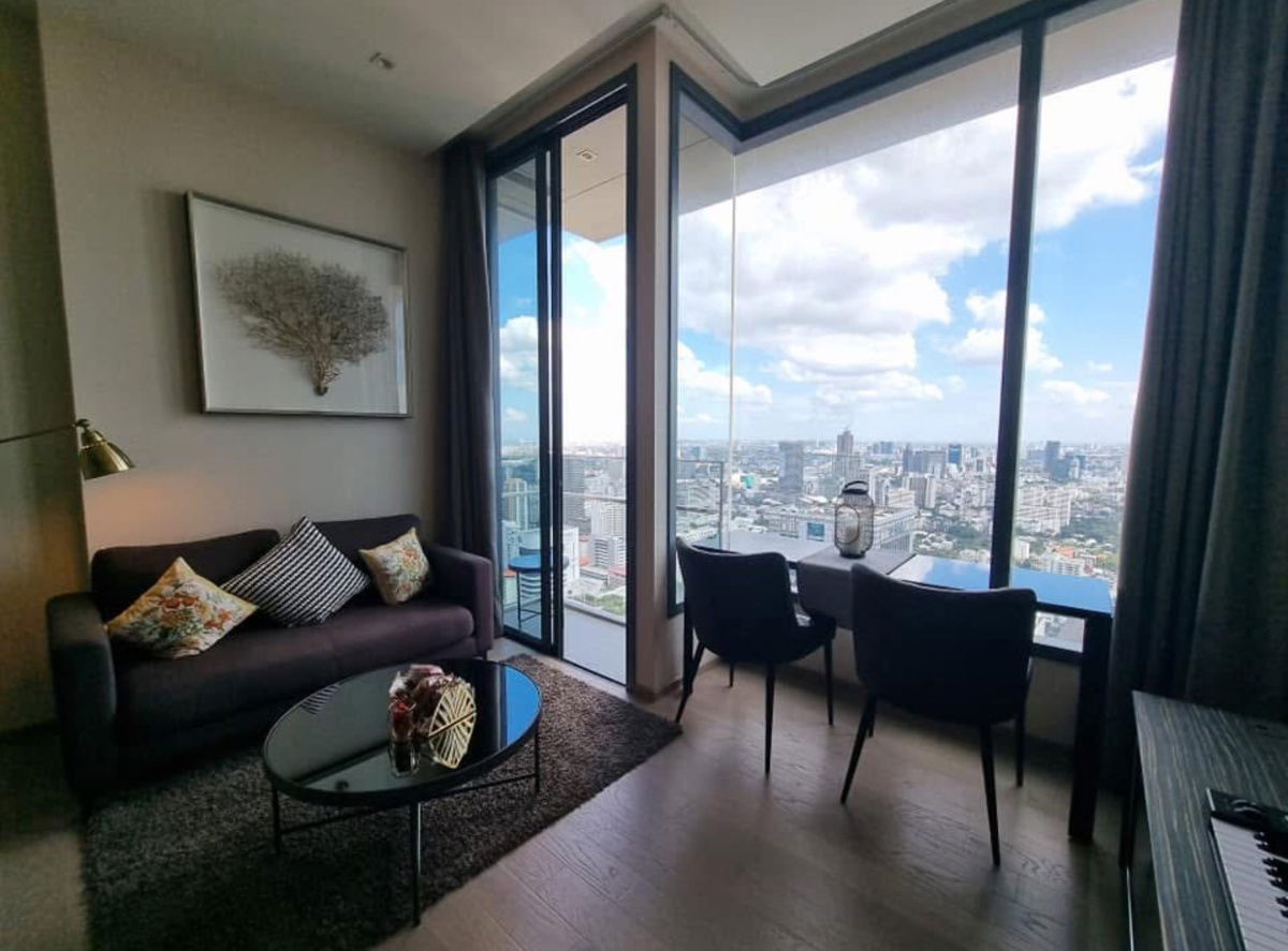 picture The ESSE                      Asoke  - 1/8