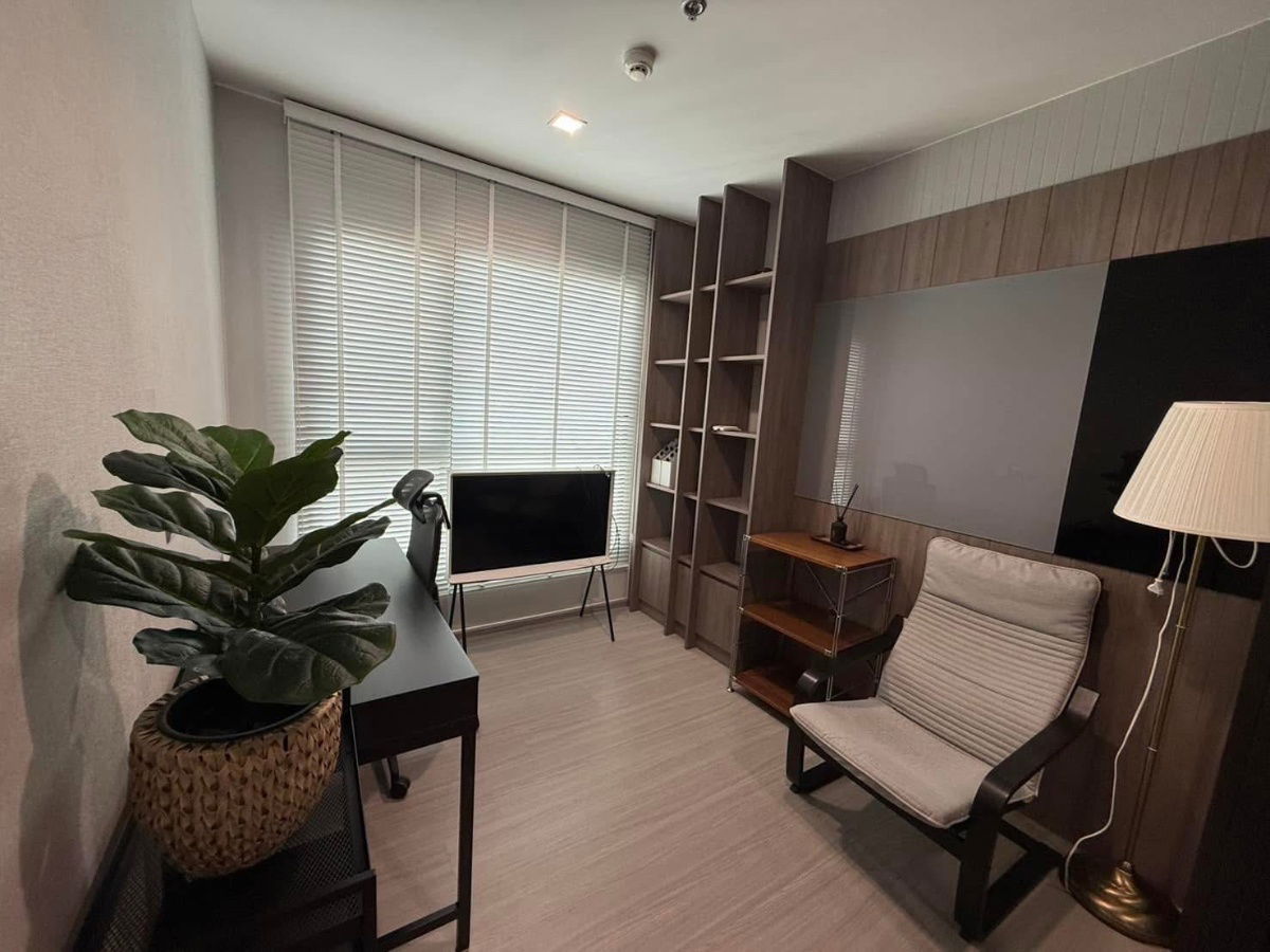 picture MN2828 Life Asoke Rama 9 Full Furnitured and electrical - 2/5