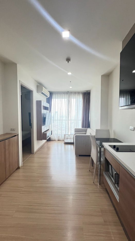 picture 1-Bedroom Condo Rhythm Sukhumvit 50 for Rent - 2/9