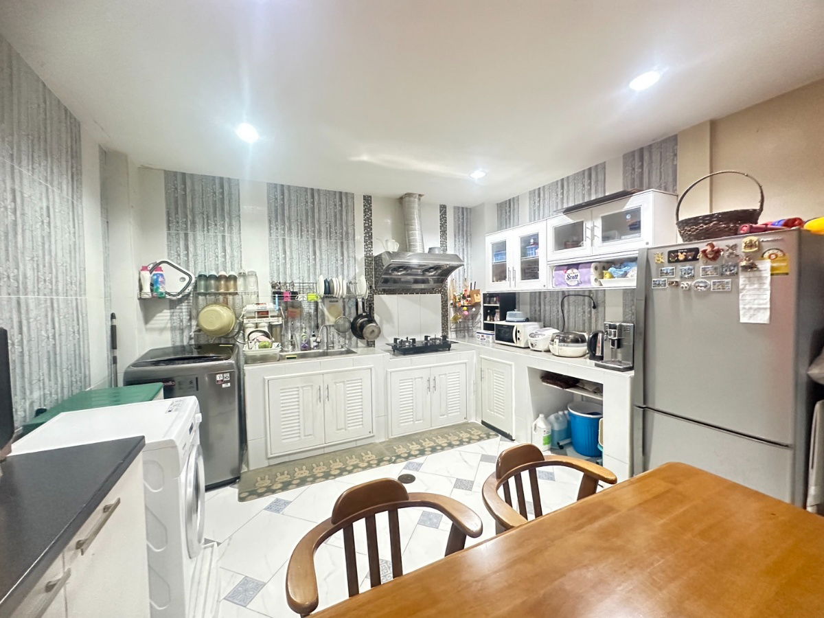 รูป ขายบ้านพร้อมเฟอร์นิเจอร์ ราคา 1.65 ล้านบาท - รูปที่ 2/3