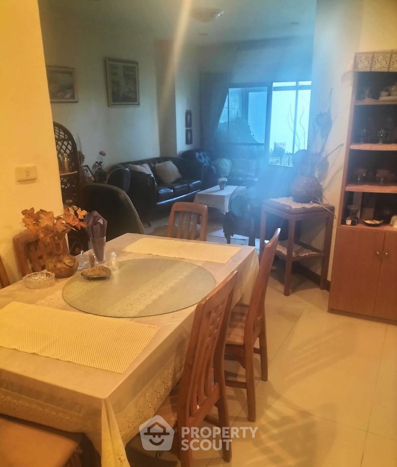 picture 3-BR Condo at Country Complex Bangna near BTS Bang Na (ID 1501289) - 2/20