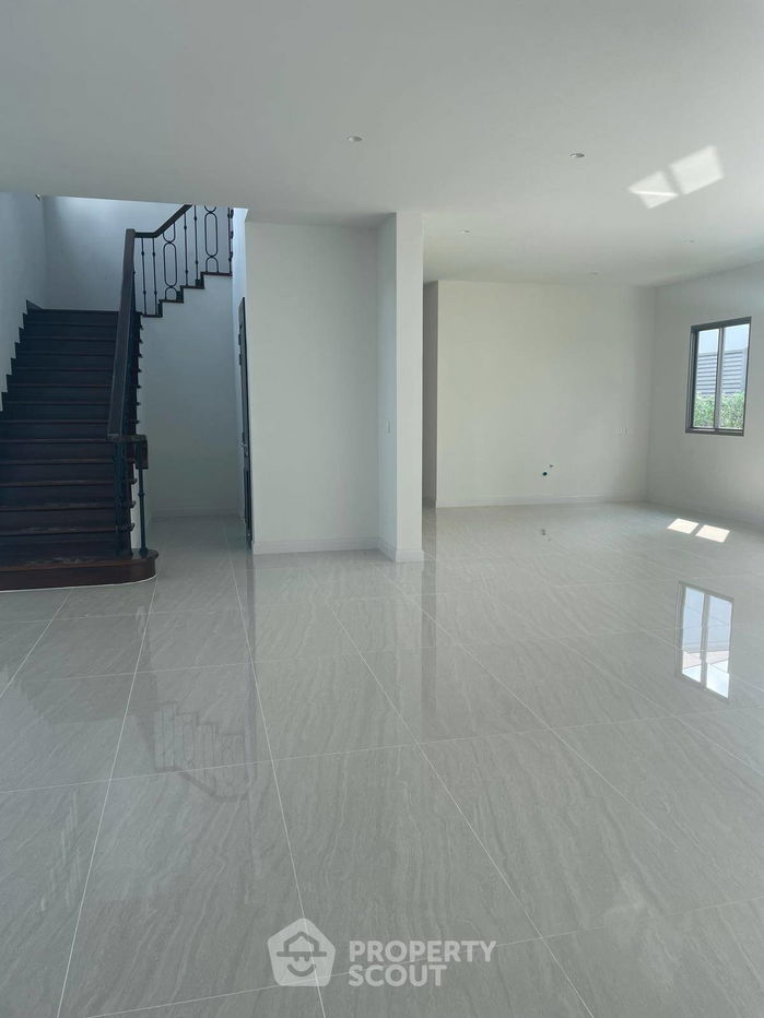 picture 5-BR House in Khlong Song Ton Nun (ID 1508922) - 13/35