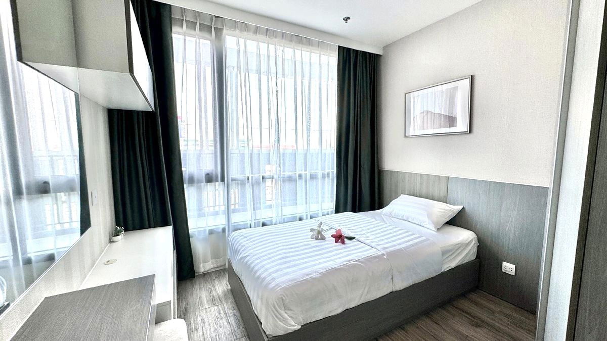 รูป For Rent | ไนท์บริดจ์ ดิ โอเชี่ยน ศรีราชา  📞 Call: 064-242-6068  🌊 เฟอร์ครบ | ห้องใหญ่มาก - รูปที่ 7/14