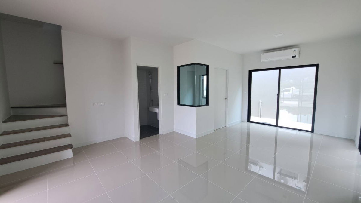picture For sale: Semi-detached house in front of clubhouse!!! Modern Loft style, Siri Place project, Pracha Uthit 90 - 4/12