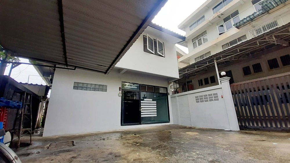 รูป ให้เช่าบ้านเดี่ยว 2 ชั้น ใกล้แอร์พอร์ต ลิงค์ รามคำแหง(4) 729 - รูปที่ 8/10