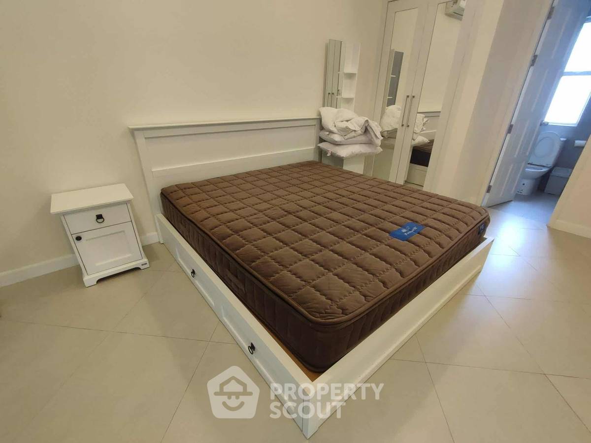 รูป วิลล่า 3-ห้องนอน ใกล้ เดอะ เวเนเซีย (ID 2227530) - รูปที่ 12/17