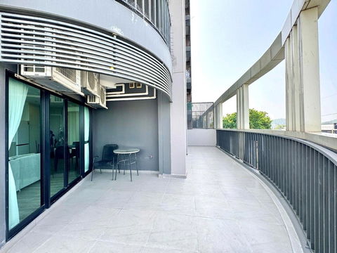 For Rent | Knightsbridge the Ocean Sriracha  📞 Call: 064-242-6068  🌊 Fully Furnished