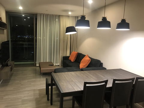 ขายคอนโด The Room Sukhumvit 69 ราคา 13,000,000 บาท [FLs250703]