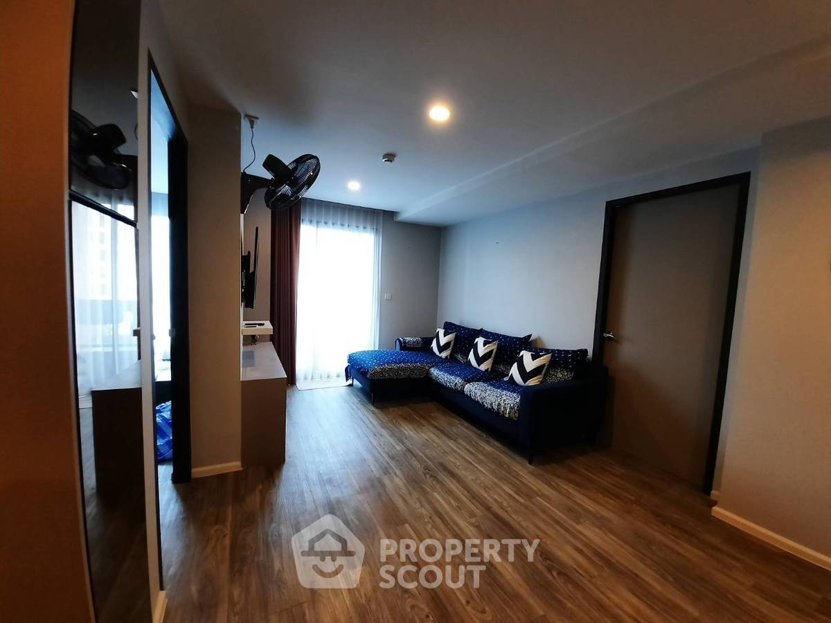 picture 2-BR Condo at Very Sukhumvit 72 near BTS Bearing (ID 993933) - 8/9