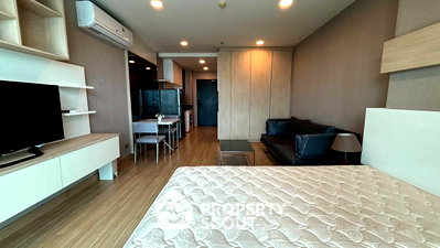 Condos for rent : High-Floor 1-BR 37 Sqm, Sky Walk Residences, 200m to BTS Phra Khanong (ID 2226510)