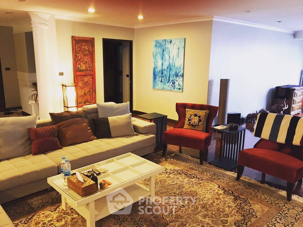 picture 3-BR Condo at President Park Condominium near MRT Queen Sirikit National Convention Centre (ID 514220) - 1/14