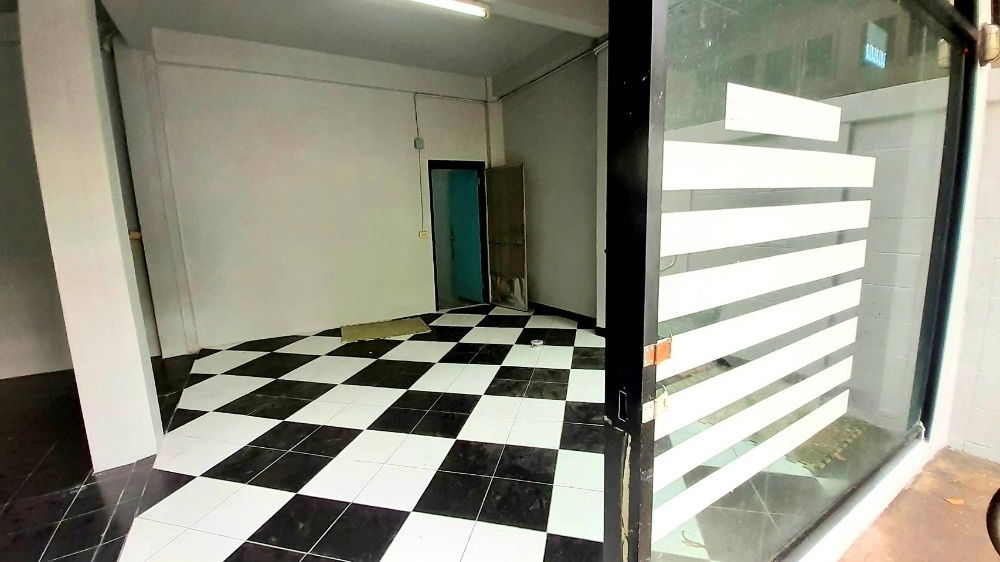 รูป ให้เช่าบ้านเดี่ยว 2 ชั้น ใกล้แอร์พอร์ต ลิงค์ รามคำแหง(4) 729 - รูปที่ 6/10