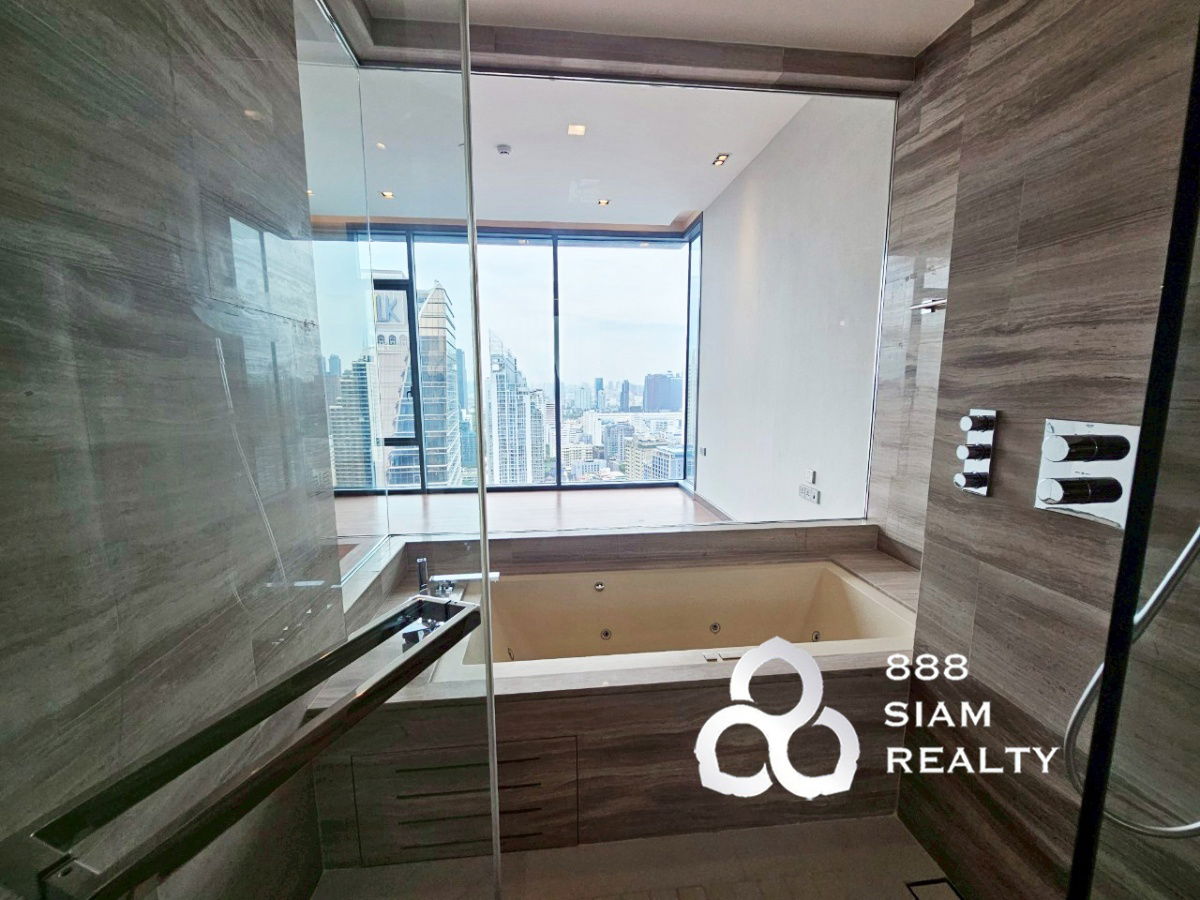 picture HOT DEAL !! Sale Condo Q1 Sukhumvit BTS Na Na Type 3 bed, 3 bath - 9/11
