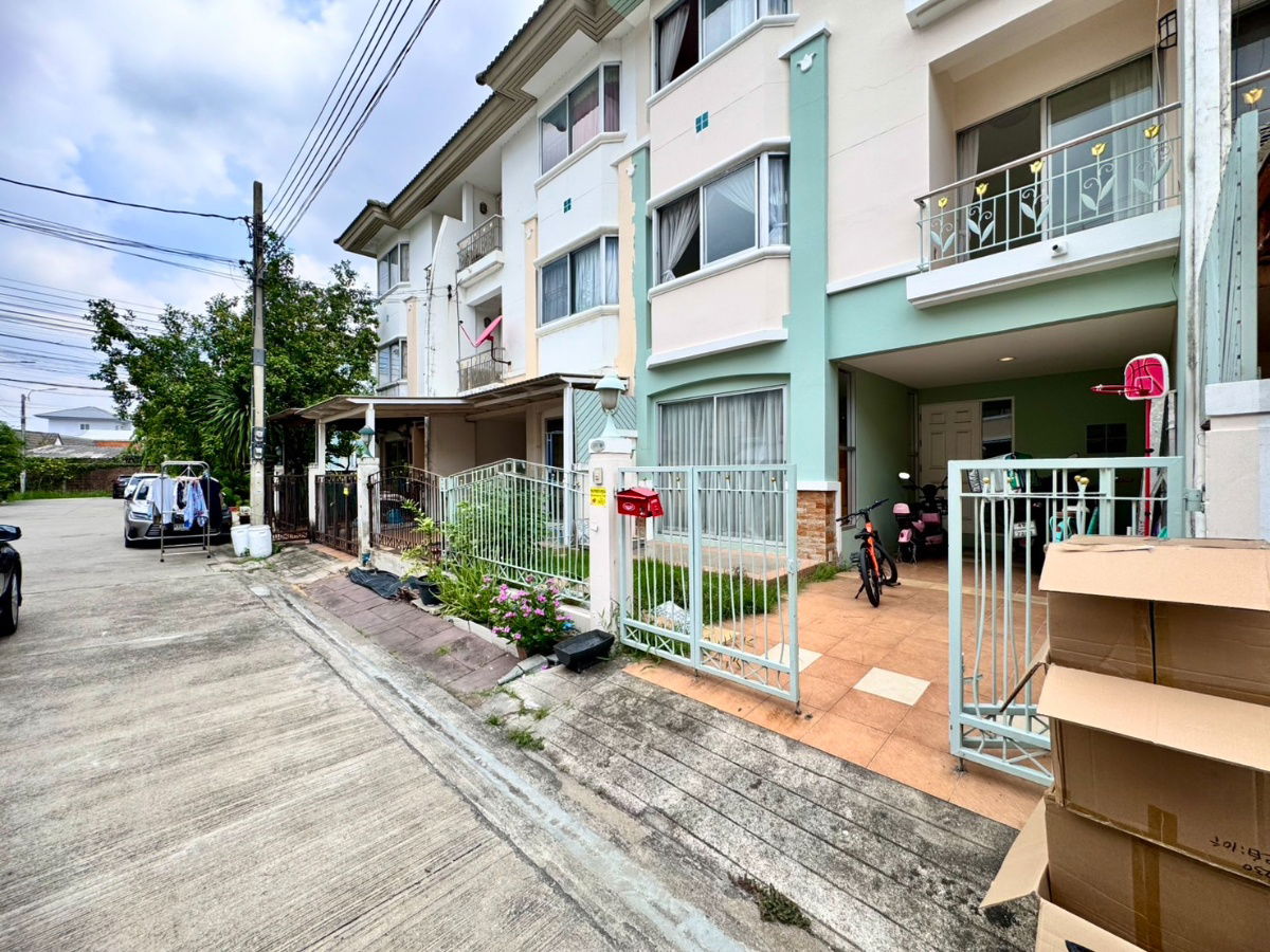 picture Townhouse for sale, Supalai Ville Village, Ram Intra 40, next to Ram Intra Expressway (N.449) - 9/10