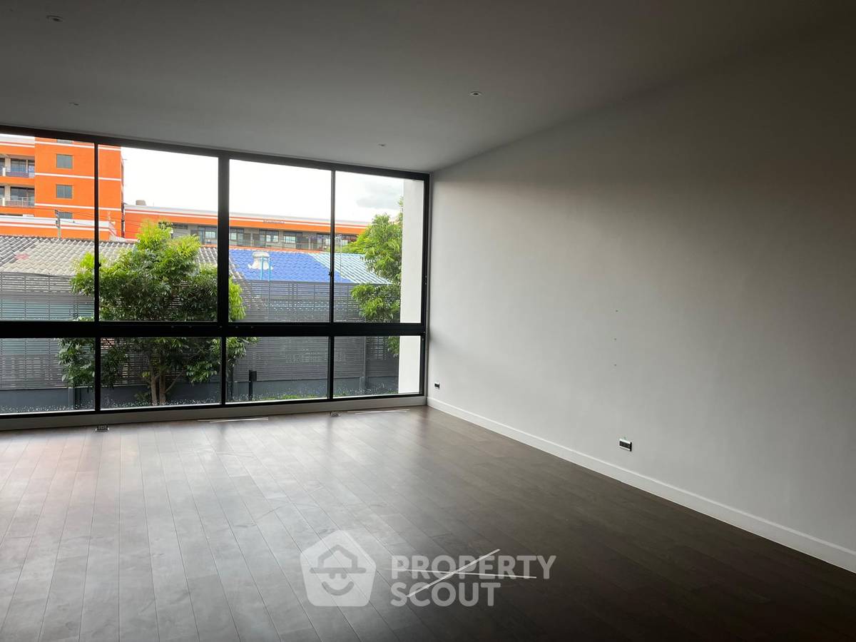 picture 3-BR House in Hua Mak (ID 1836629) - 7/14