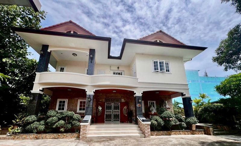 picture For sale: Large second-hand detached house with garden, shady, Nong Mon location, Chonburi - 1/18