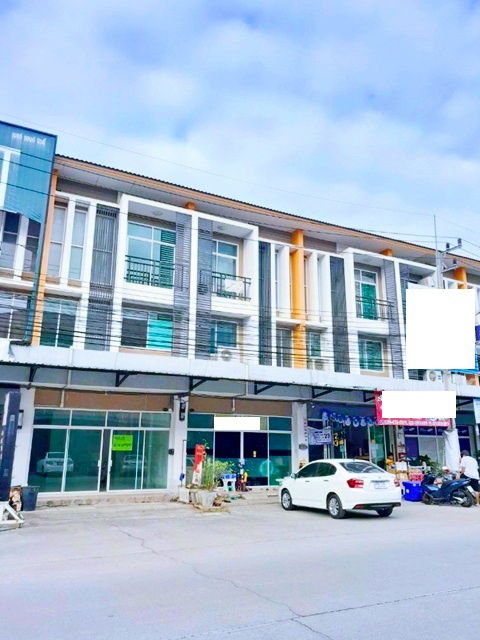 picture LatSawai LamlukKa District BTS Khu Khot 3.1km. For rent 3-storey townhouse 19sq.wa. 230sq.m. SaiMai - 1/8