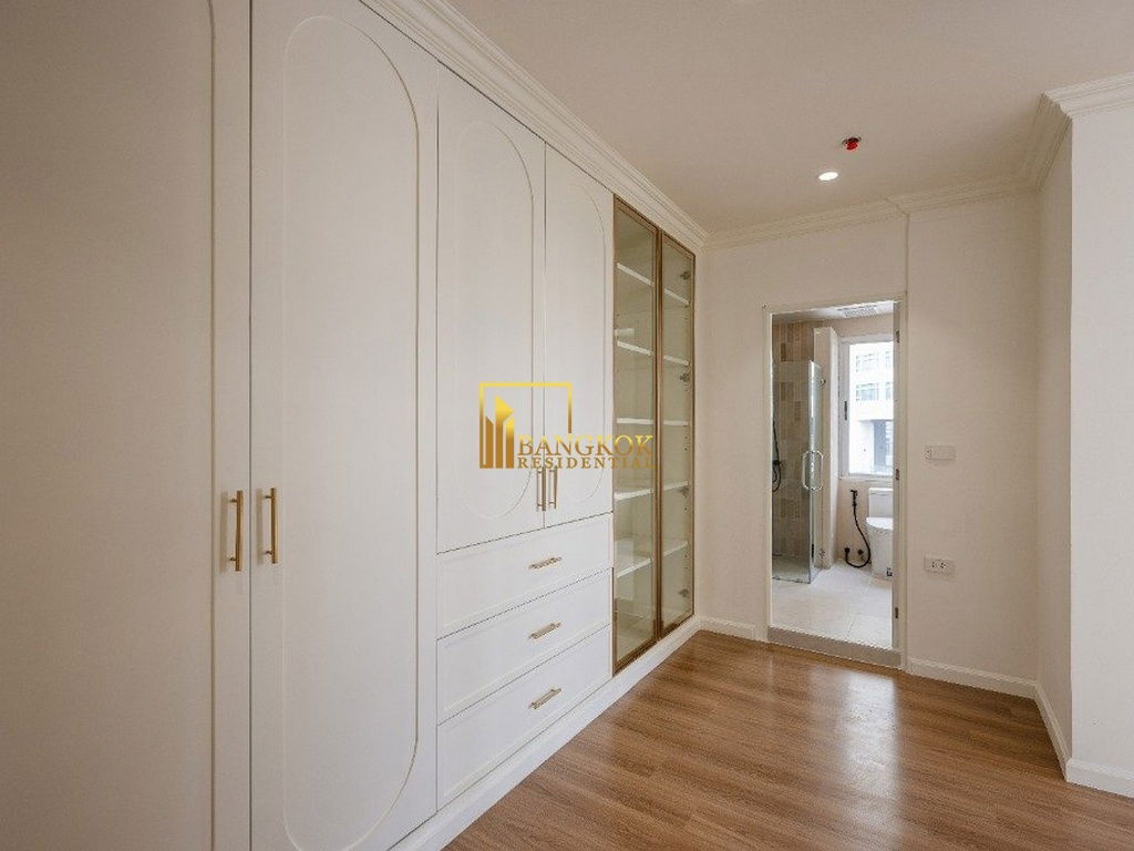 picture Moon Tower | Renovated 3 Bedroom Condo For Sale in Ekkamai - BR2036CD - 12/27