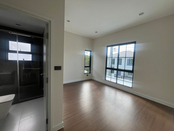 รูป HOT Unit บ้านเลขที่ 99/52 บ้านเดี่ยวหรู แปลงมุมส่วนตัว ที่ดินใหญ่ โครงการเศรษฐสิริ วัชรพล เทพรักษ์ โดยแสนสิริ - รูปที่ 10/10