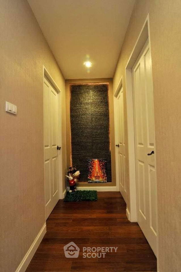picture 2-BR Condo at Belle Grand Rama 9 near MRT Phra Ram 9 (ID 423341) - 2/9