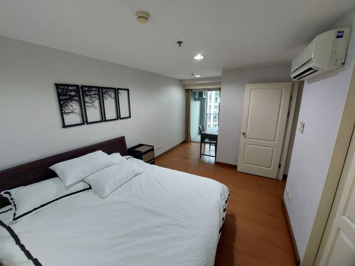 picture 3-Bedroom Condo Belle Grand Rama 9 for Rent - 6/18