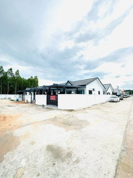 Newly built single-storey townhouse, corner unit