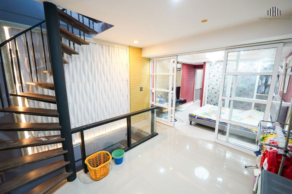 picture Rent! Super Value!! 4.5-Storey Commercial Building with Rooftop | 15 Sq.w. | On Prachachuen 36 Road - 12/22
