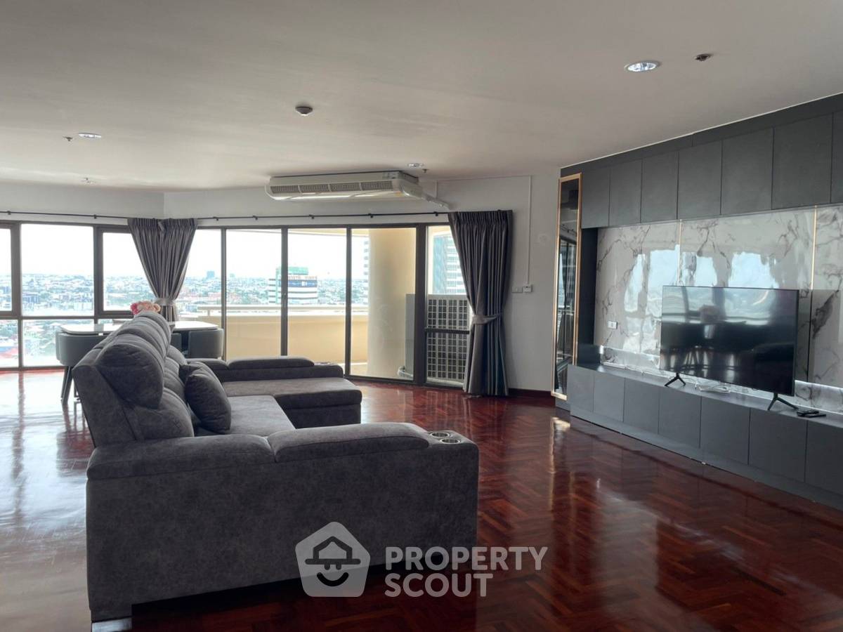 picture 2-BR Condo at Central City East Tower in Bang Na Nuea (ID 939368) - 12/14