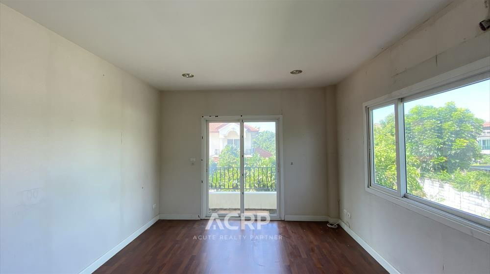 picture House for Sale – The Grand Wongwaen-Pracha Uthit Project, good location. - 10/20